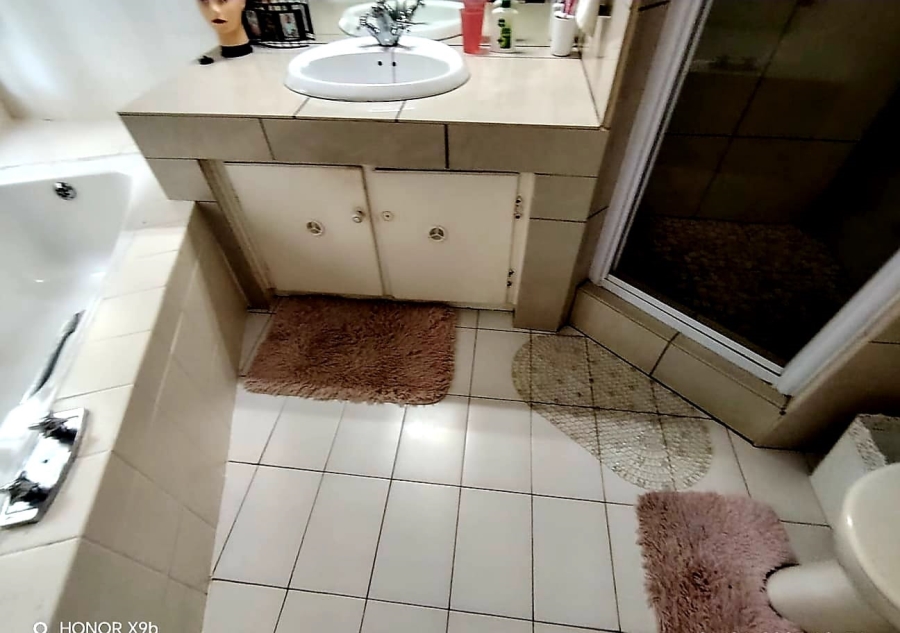 4 Bedroom Property for Sale in Vincent Heights Eastern Cape